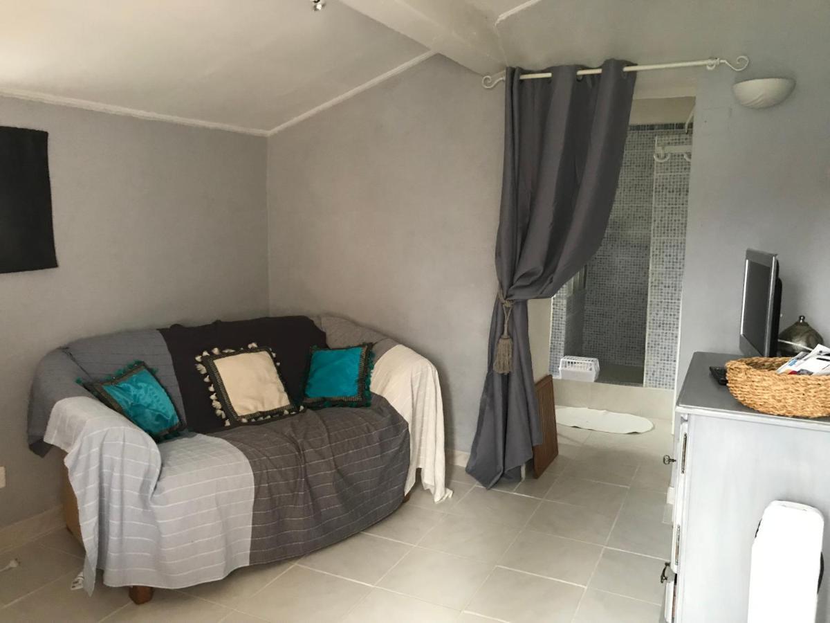 Chambre D'Hotes Le Cedre Apt Exterior photo